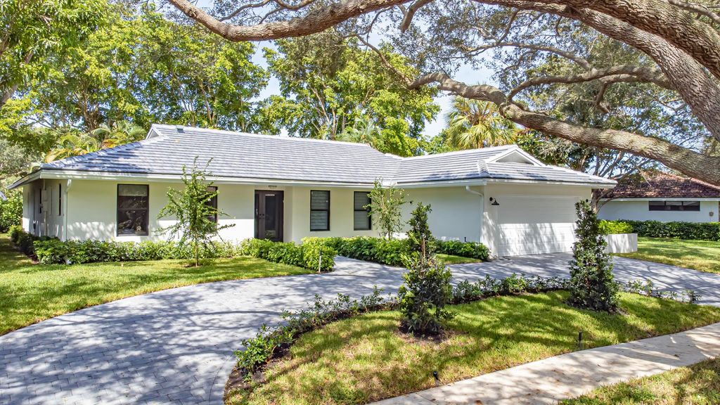 Photo of 6835 Entrada Place, Boca Raton, FL 33433 (MLS # R10962126)