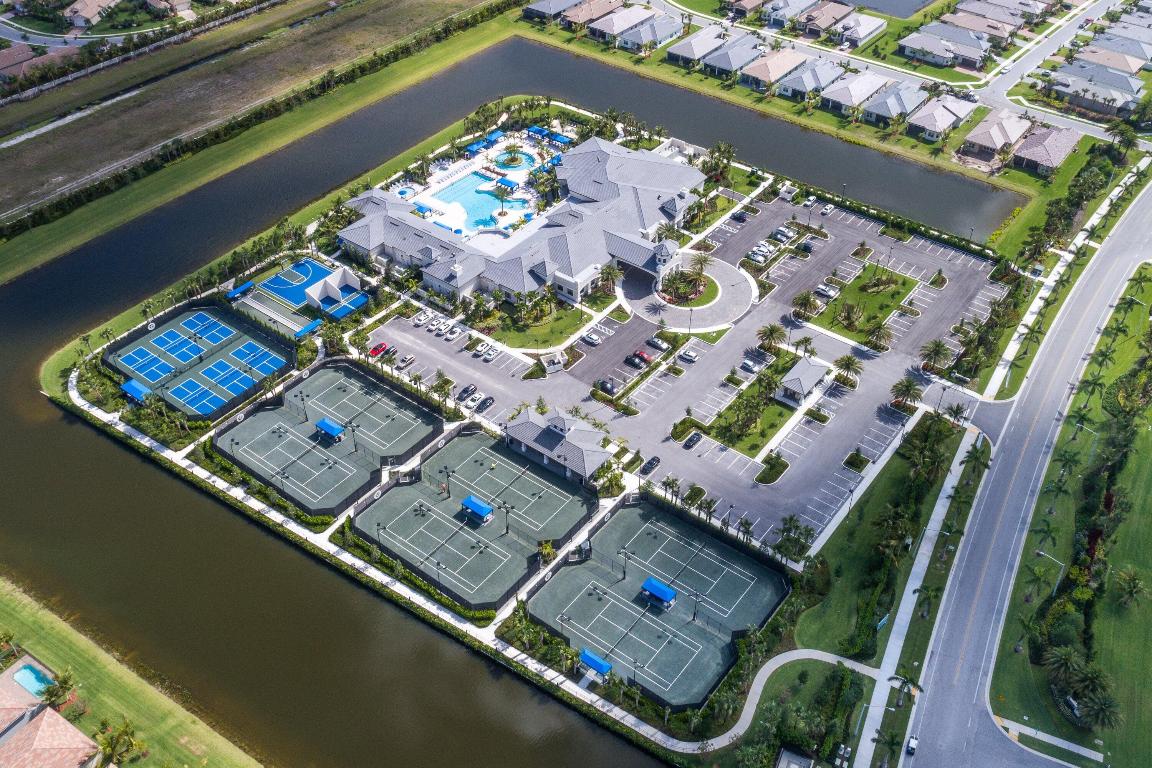 VALENCIA BAY - Residential