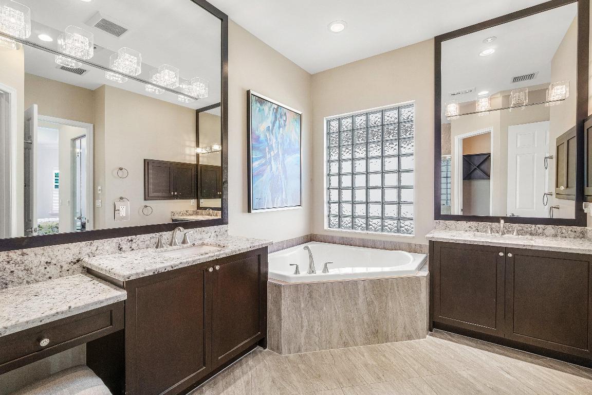 VALENCIA BAY - Residential