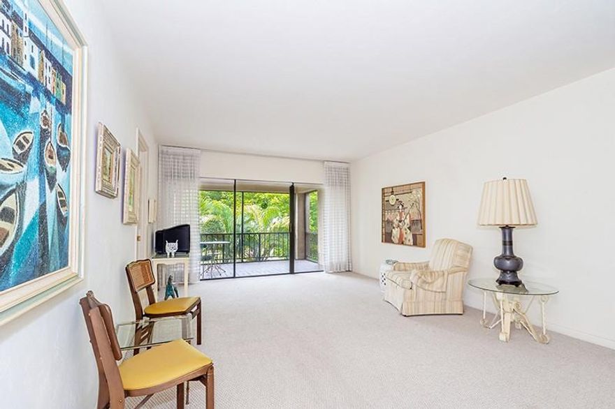 Charming and clean 2 bedroom 2 bath condo in the lovely Falls of Inverrary. Split floor plan with dining room and plenty of closet space. Home features lots of natural light and large screened in patio. A/C is about 6 years old and recent Berber carpet throughout. Remaining furniture stays.  5 x 5 extra storage unit conveniently located next to the elevator! Property has lush landscaping throughout and beautiful pool area! Priced to sell don't miss your chance to call this home! Cable, water, and security included in monthly maintenance! VIRTUAL TOURS, FACE TIME TOURS OR VIDEOS AVAILABLE UPON REQUEST!