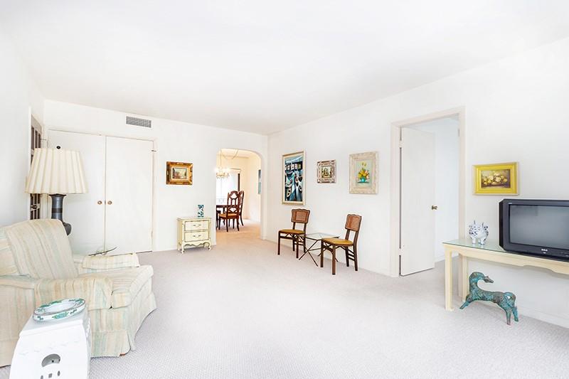 FALLS OF INVERRARY - Residential