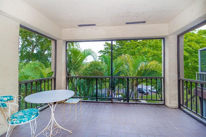 FALLS OF INVERRARY - Residential