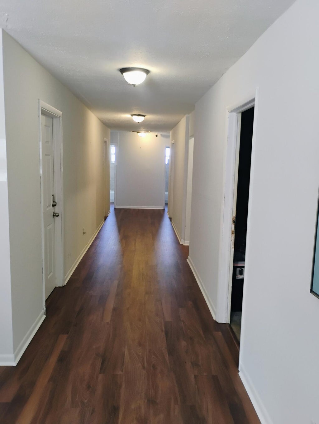 Photo of 803 SE Tarpon Avenue SE, Stuart, FL 34994 (MLS # B26023690)