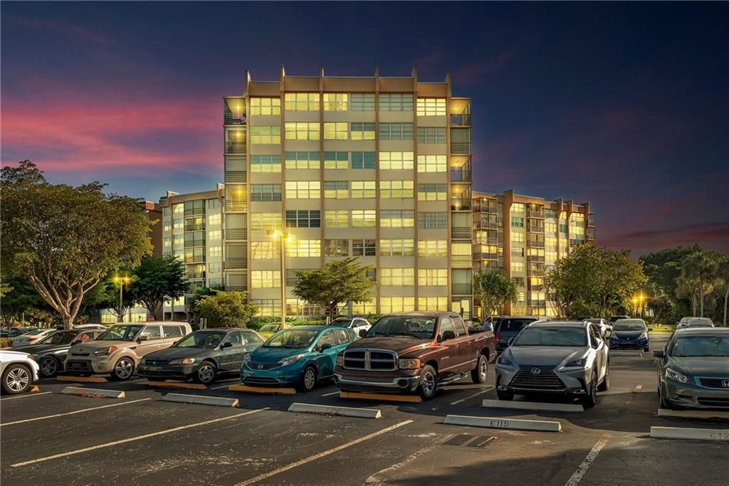 Photo of 900 Saint Charles Pl #PH20, Pembroke Pines, FL 33026 (MLS # F10369574)
