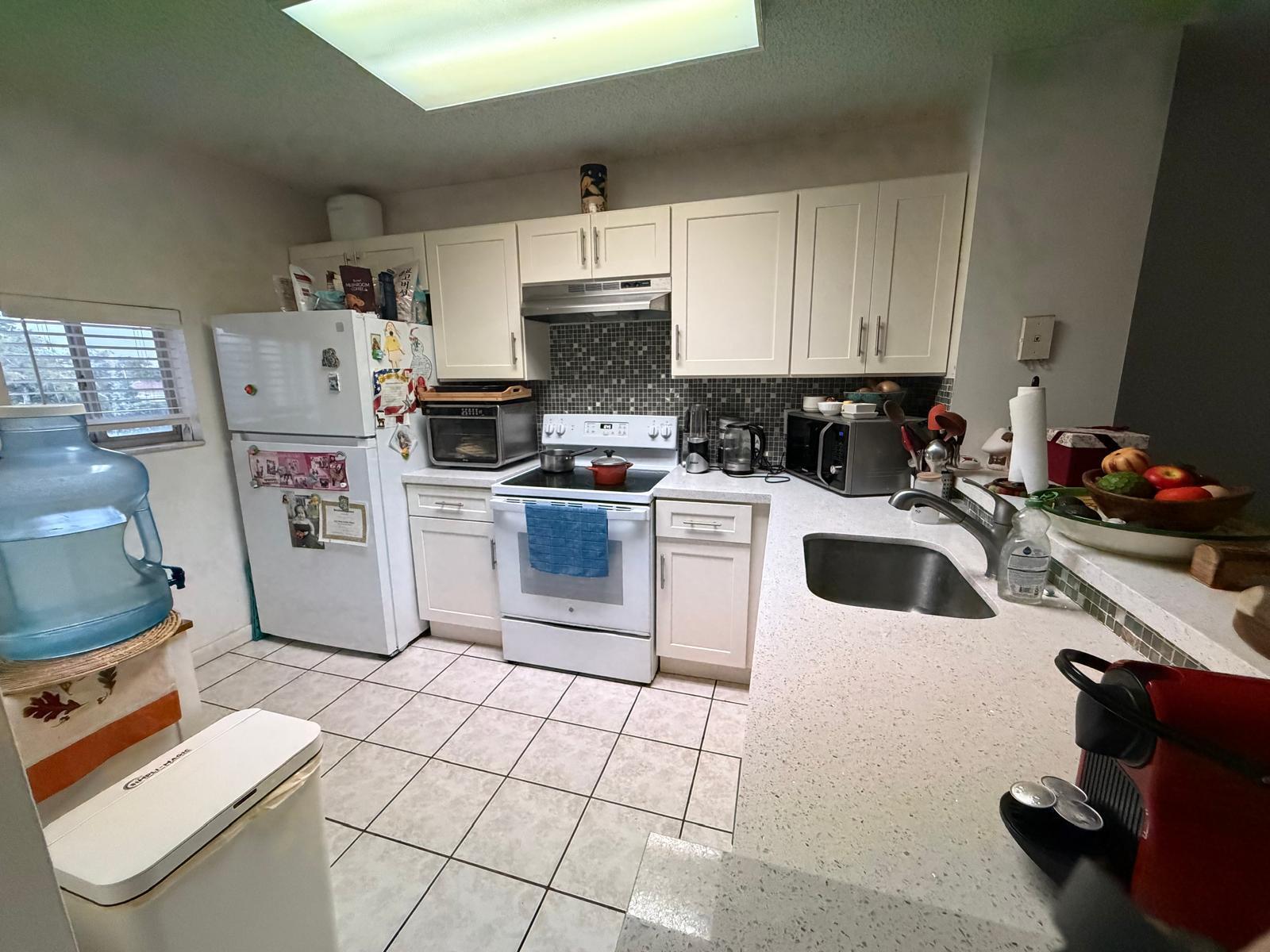 7750 NW 50TH Street 208