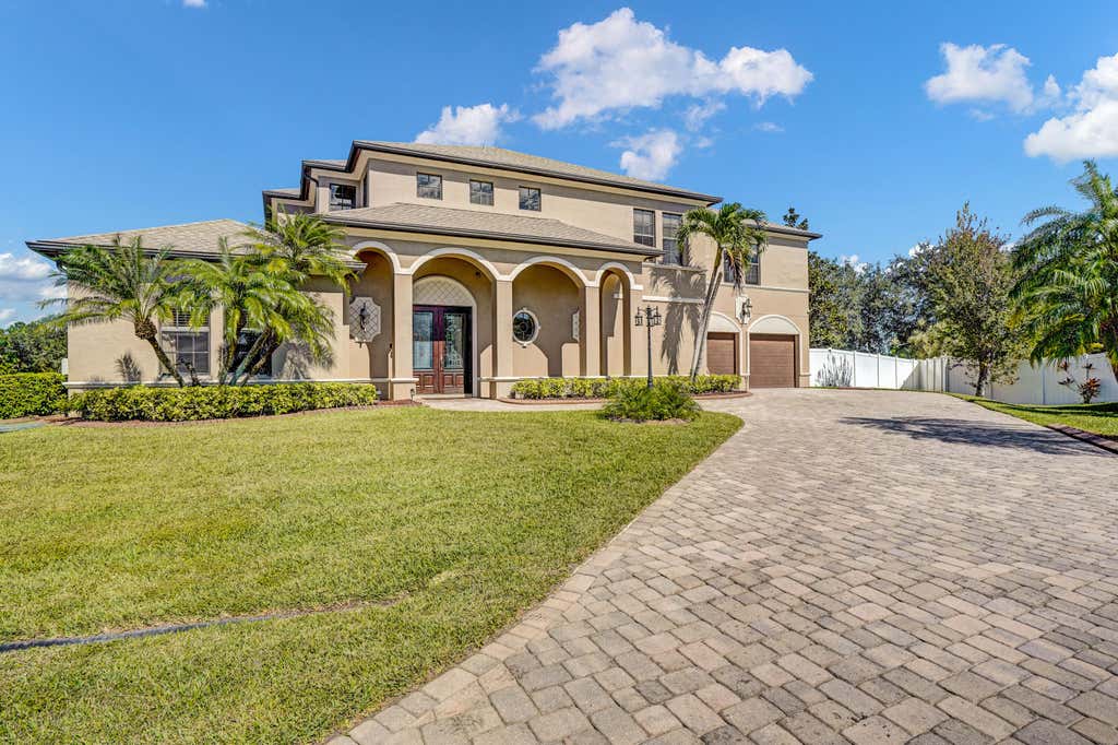 Photo of 5811 NW Blue Bonnet Court, Port Saint Lucie, FL 34986 (MLS # B26039932)