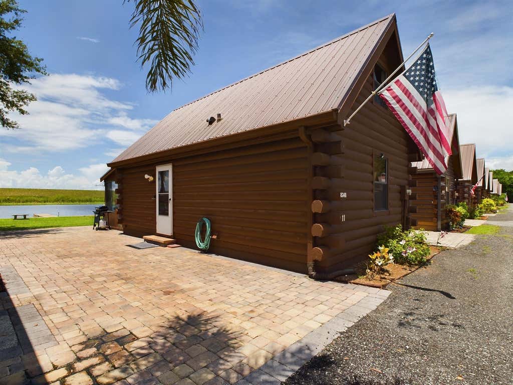 Photo of 8348 Us-441, Okeechobee, FL 34974 (MLS # B26022333)