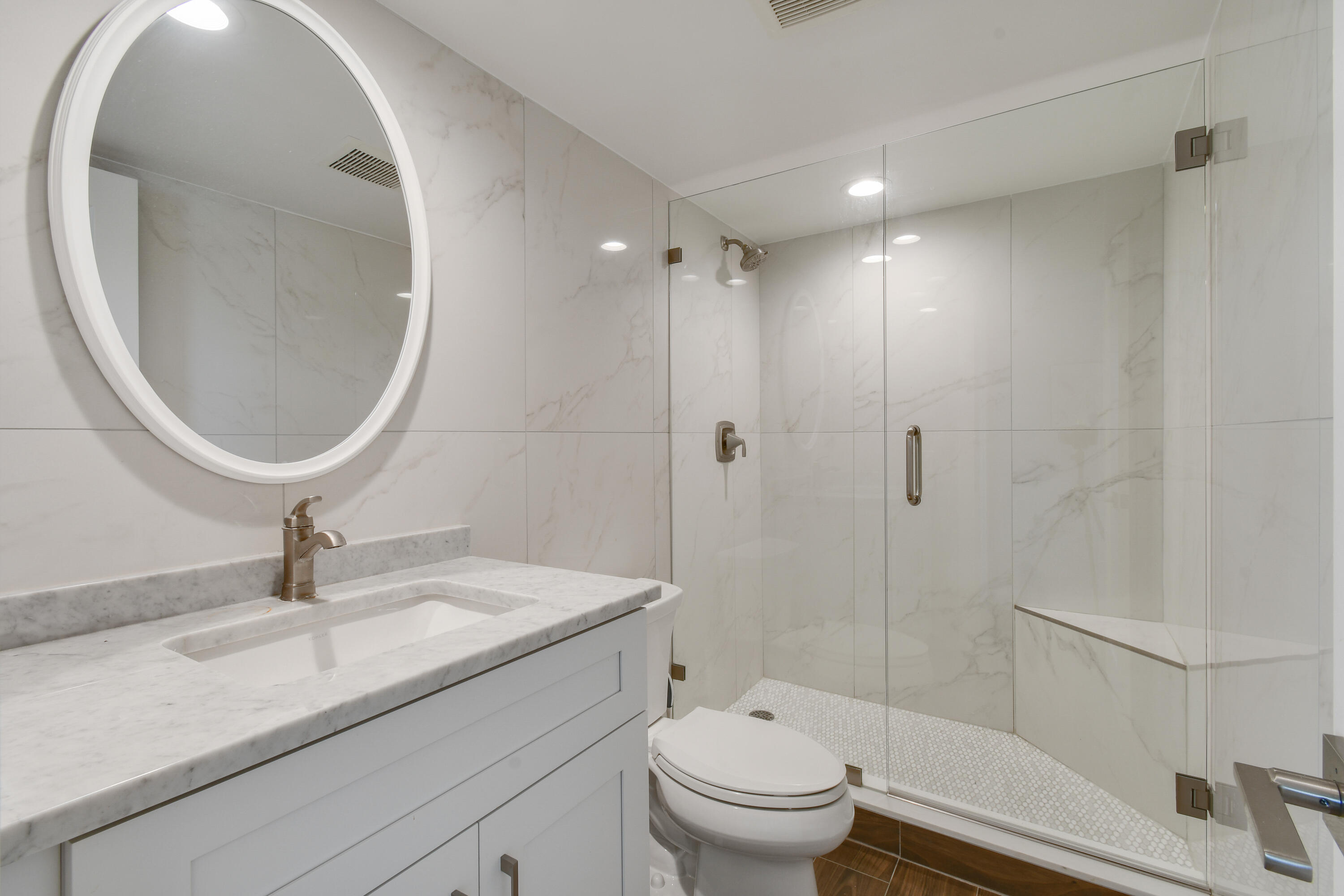 COLONY CONDO APTS IN OR1660P1128 AND OR1675 P1 - Residential