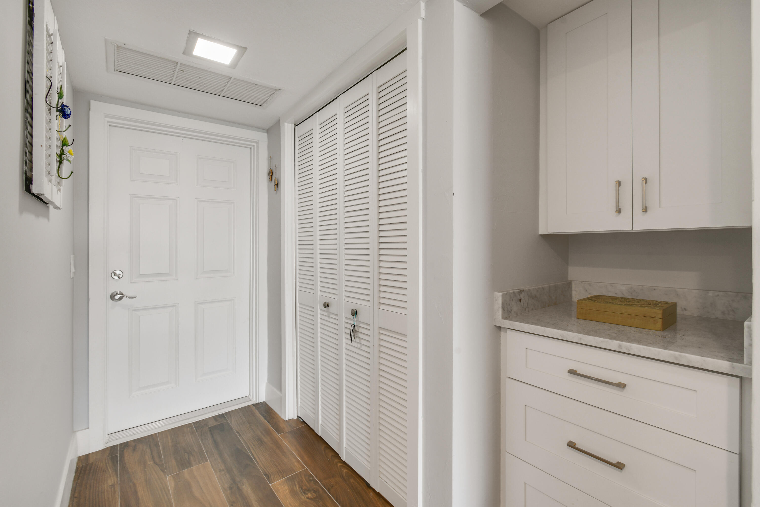 COLONY CONDO APTS IN OR1660P1128 AND OR1675 P1 - Residential