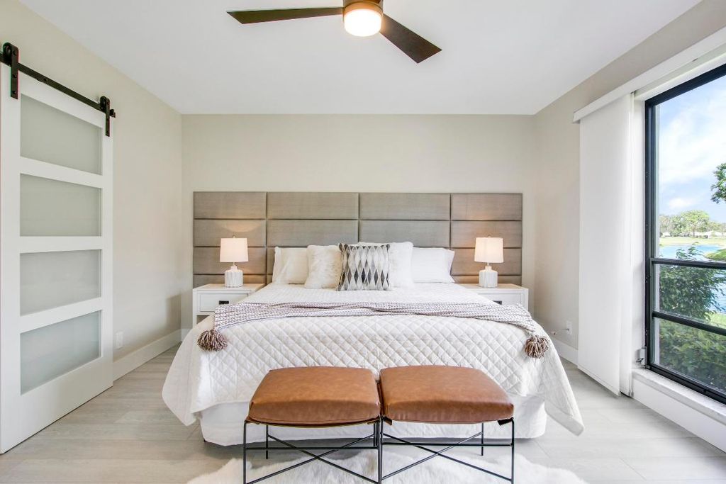 Photo of 512 Brackenwood Place, Palm Beach Gardens, FL 33418 (MLS # R11124461)