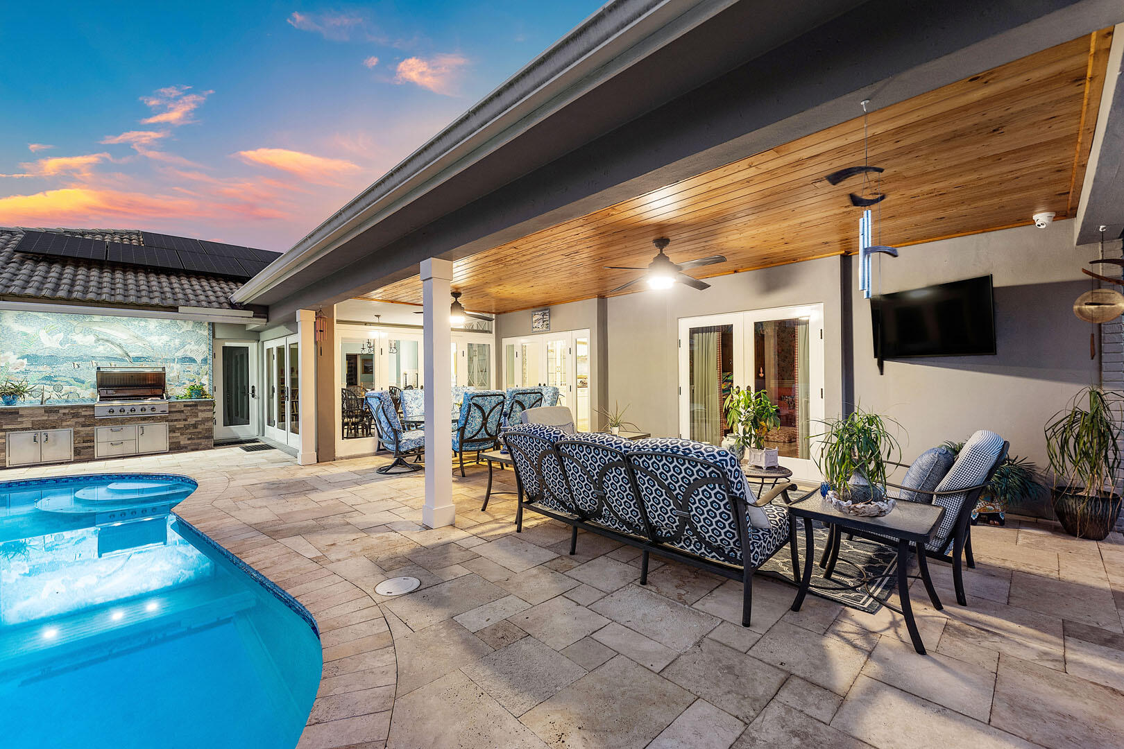 ROYAL PALM YACHT & COUNTR - Residential