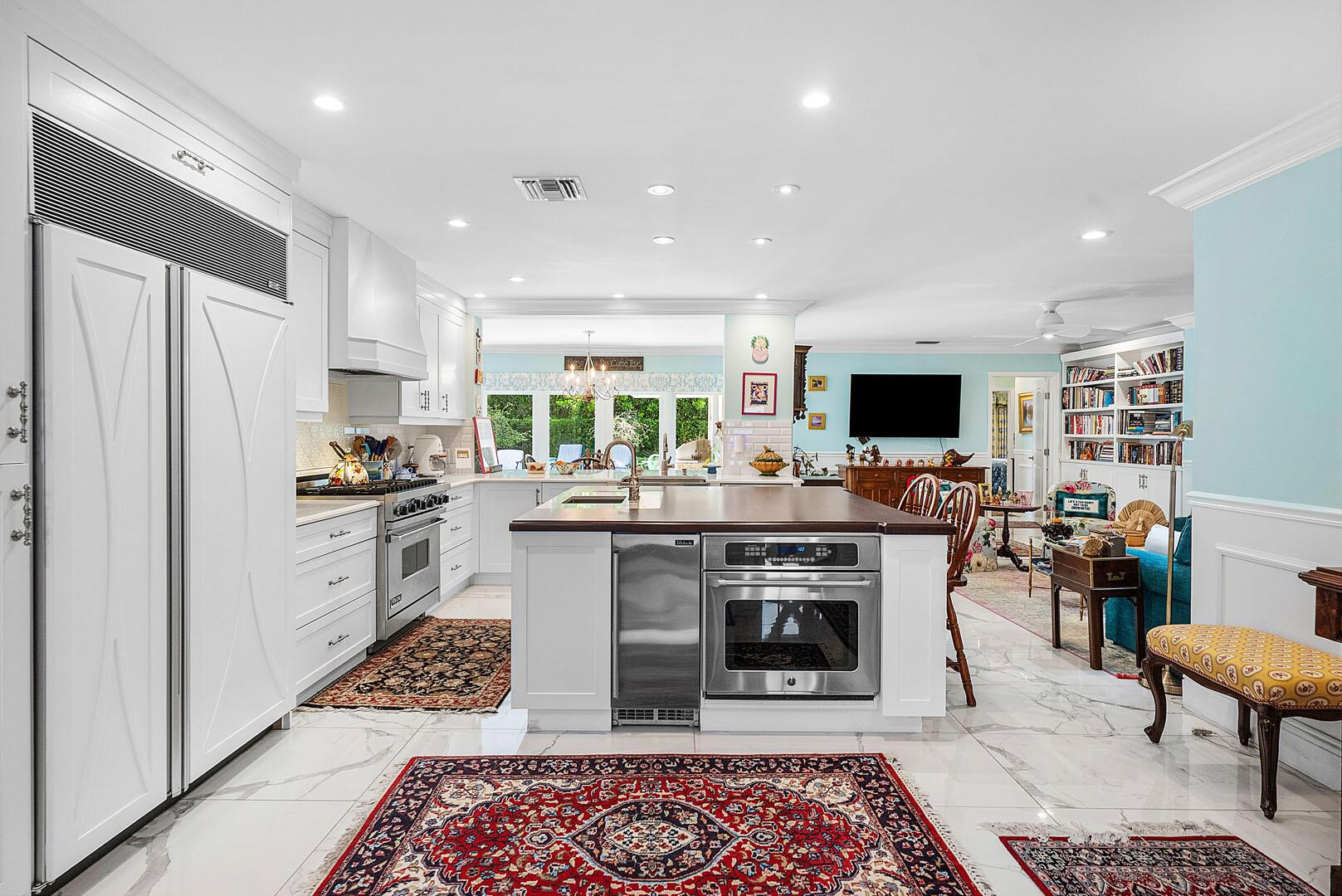 ROYAL PALM YACHT & COUNTR - Residential