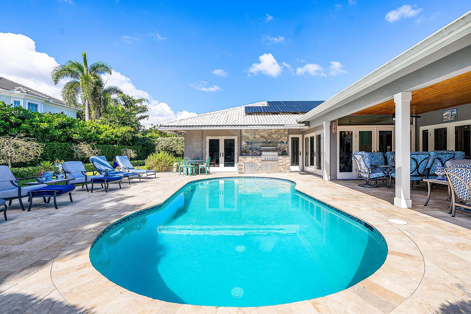 ROYAL PALM YACHT & COUNTR - Residential