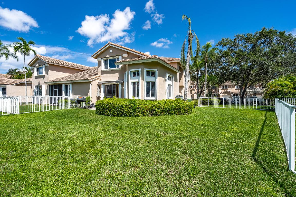 Grand Palms - Residential