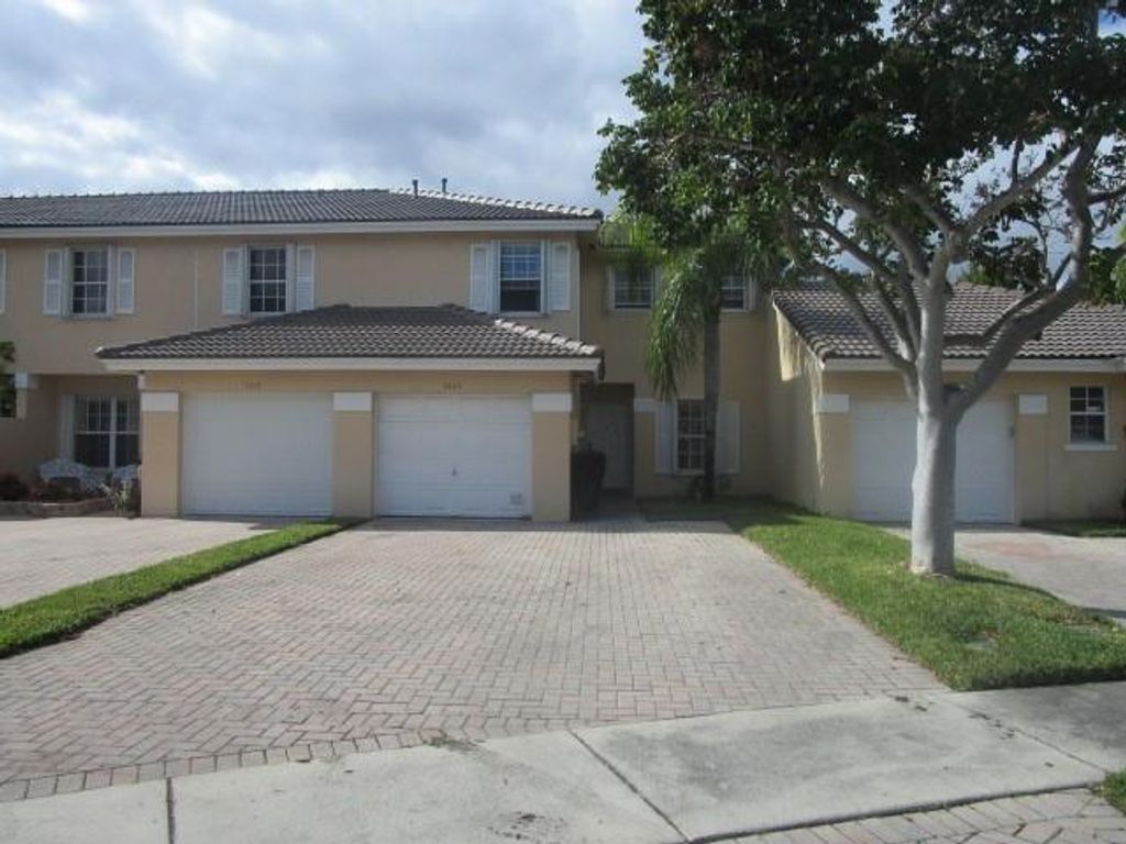 Photo of 5325 NW 90th Ave #5325, Sunrise, FL 33351 (MLS # F10315197)