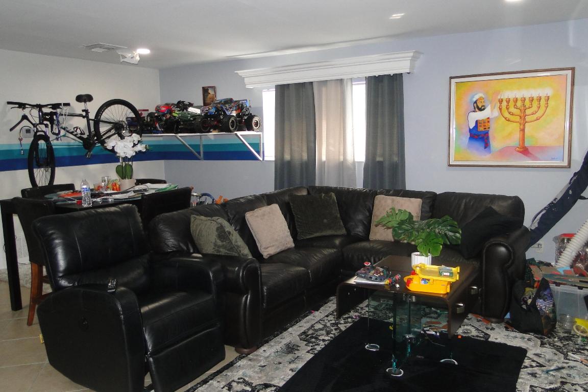 ENCLAVE AT CROWN PARK CONDO - Residential