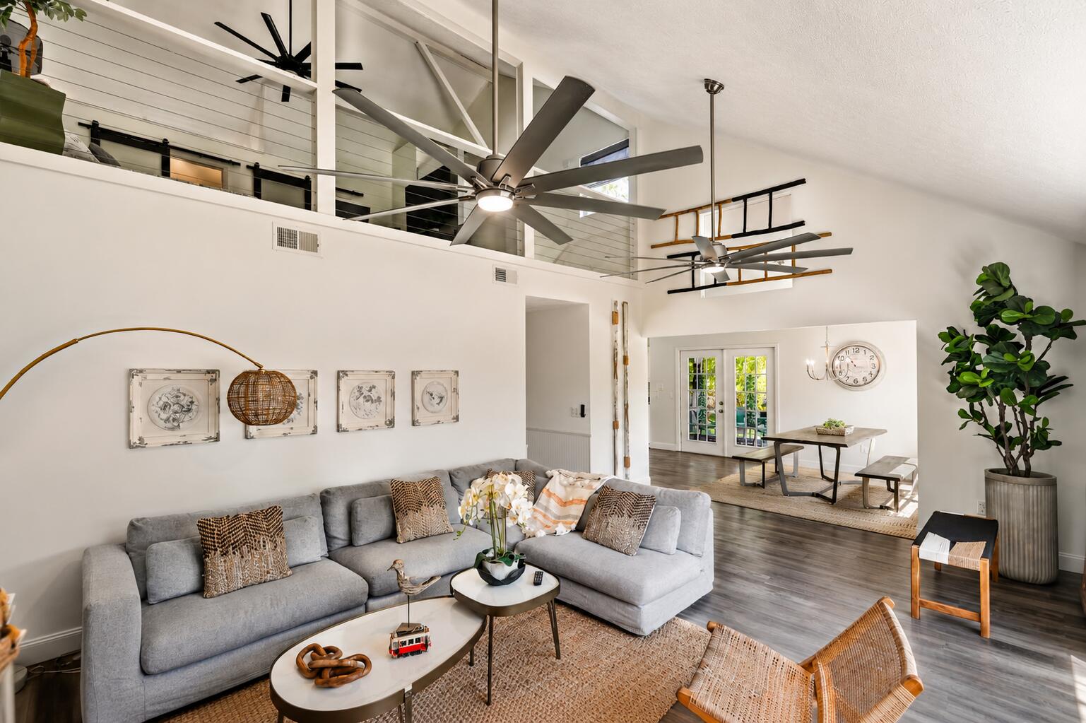 REGINA PALMS - Residential
