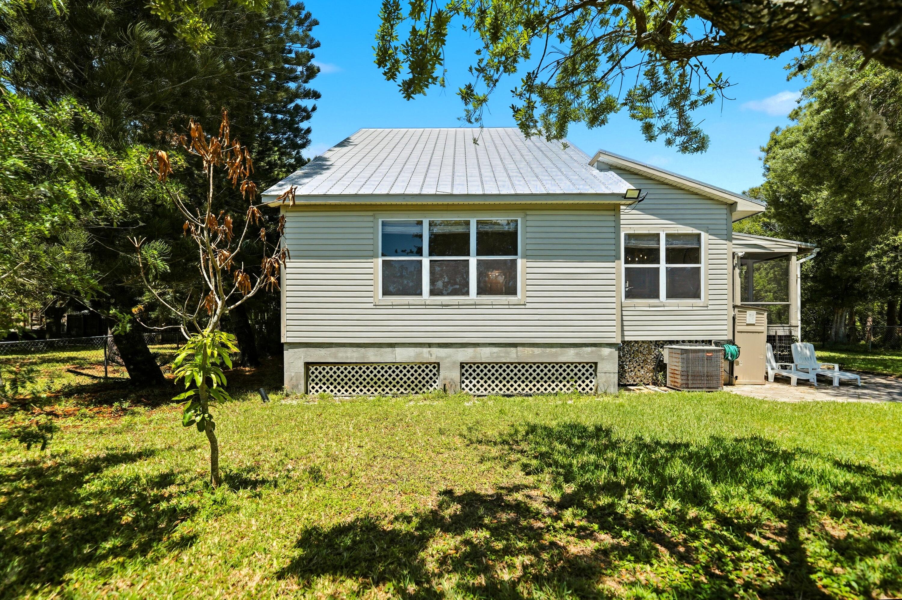 REGINA PALMS - Residential
