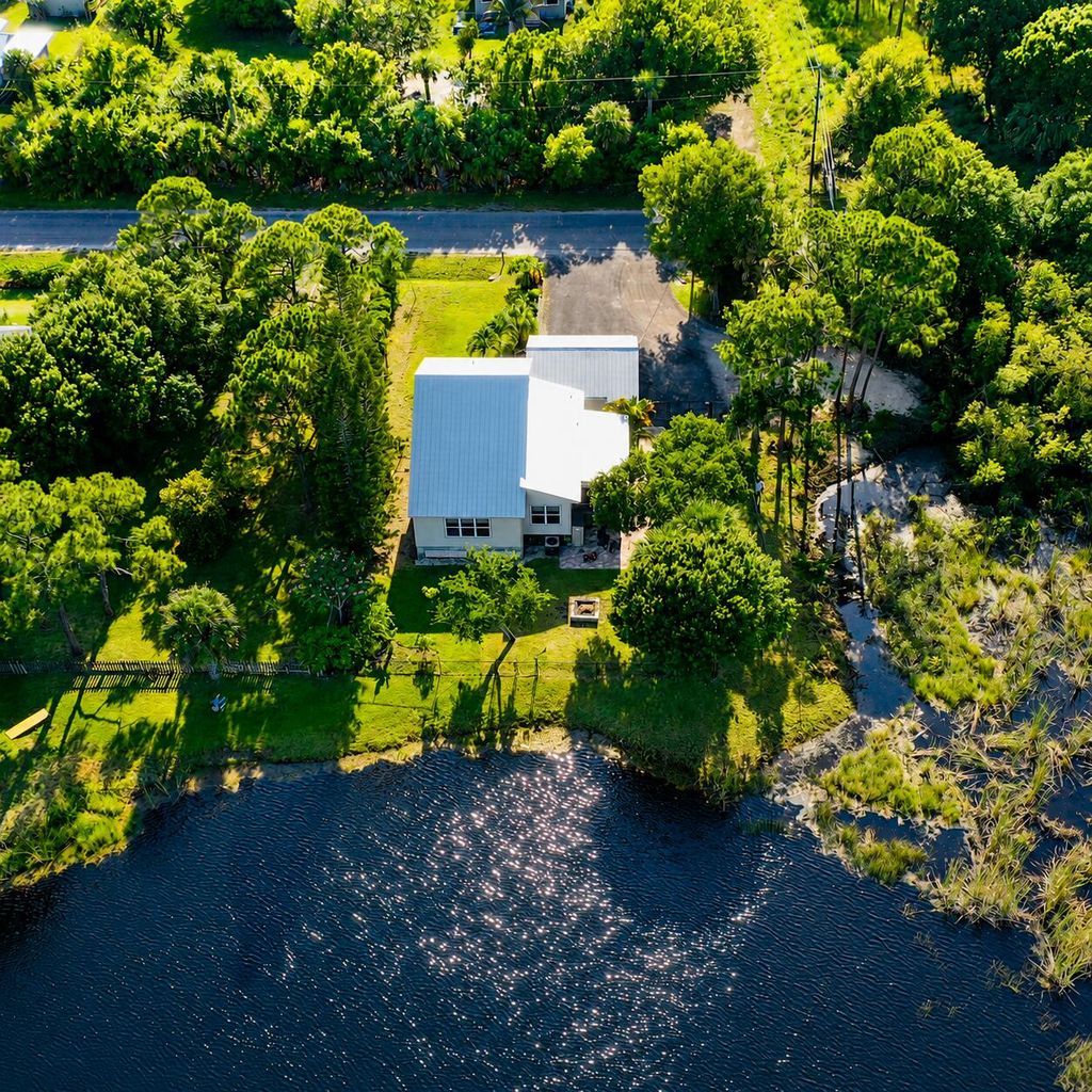 Photo of 4700 Regina Drive, Fort Pierce, FL 34982 (MLS # B26032279)