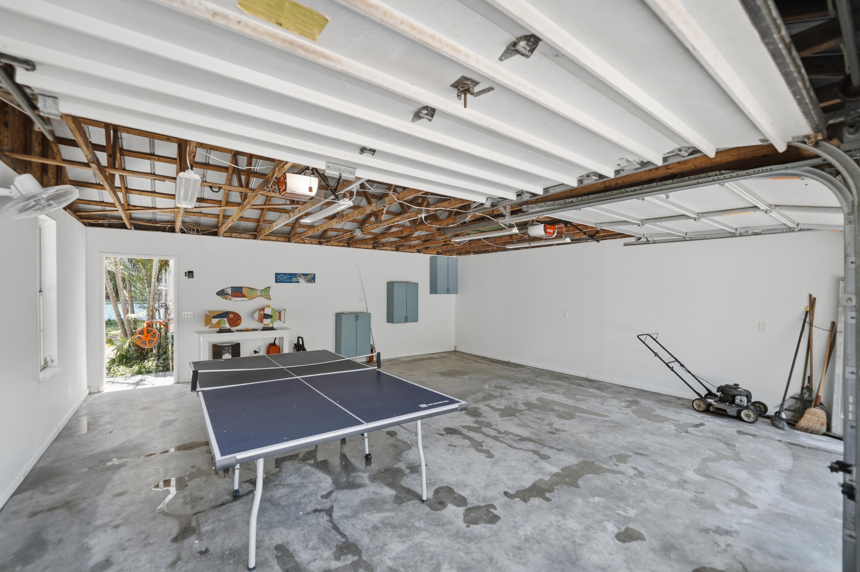 REGINA PALMS - Residential
