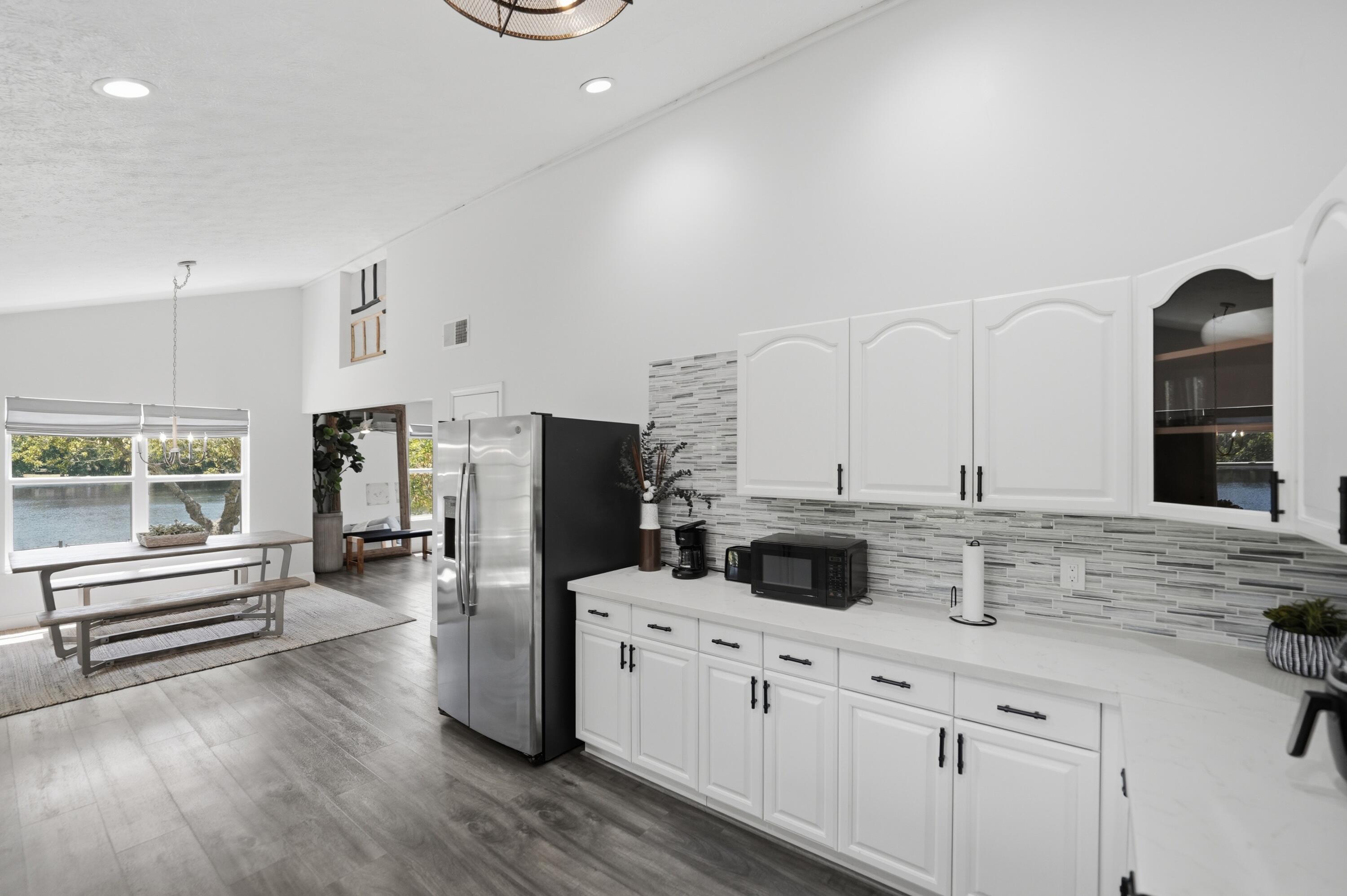 REGINA PALMS - Residential
