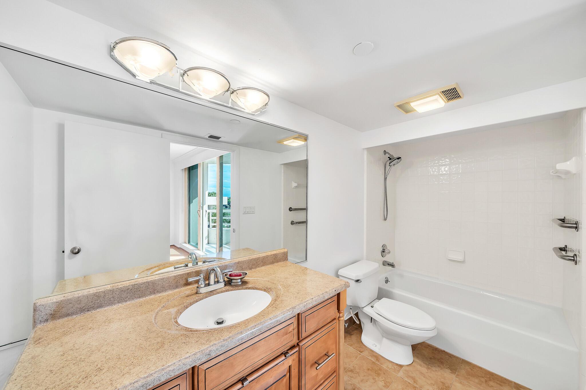 SEA RANCH CLUB OF BOCA II - Residential