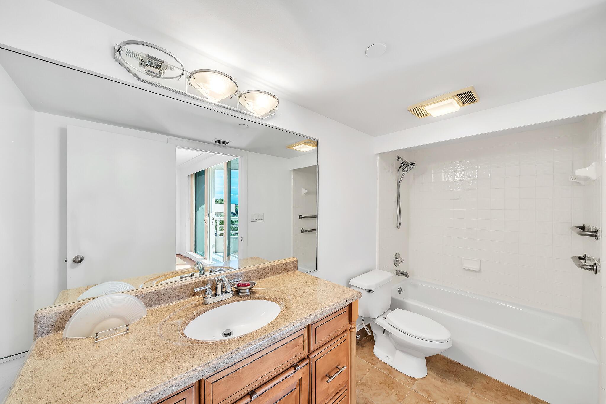 SEA RANCH CLUB OF BOCA II - Residential