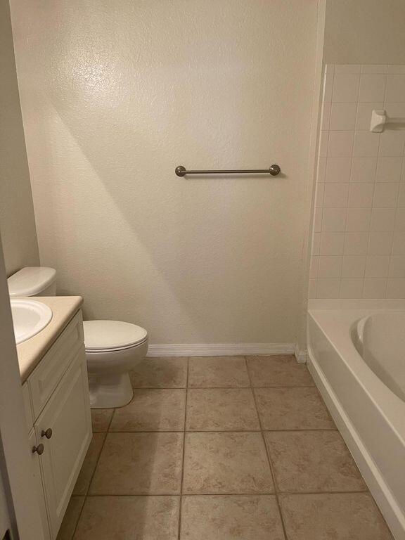 THE ESTATES AT STUART CONDO - Residential Lease