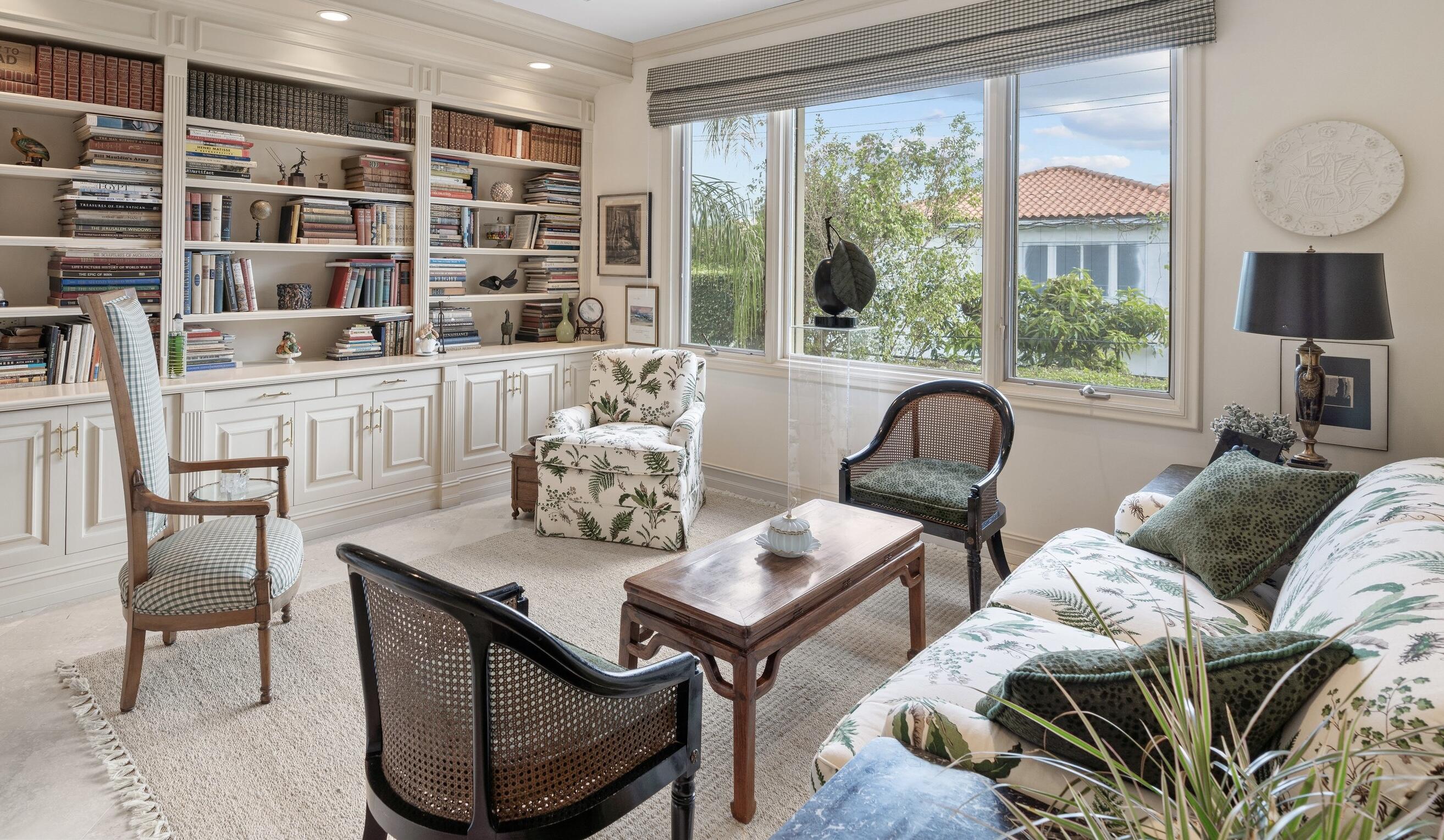 OCEAN PARK ROBBINS - Residential