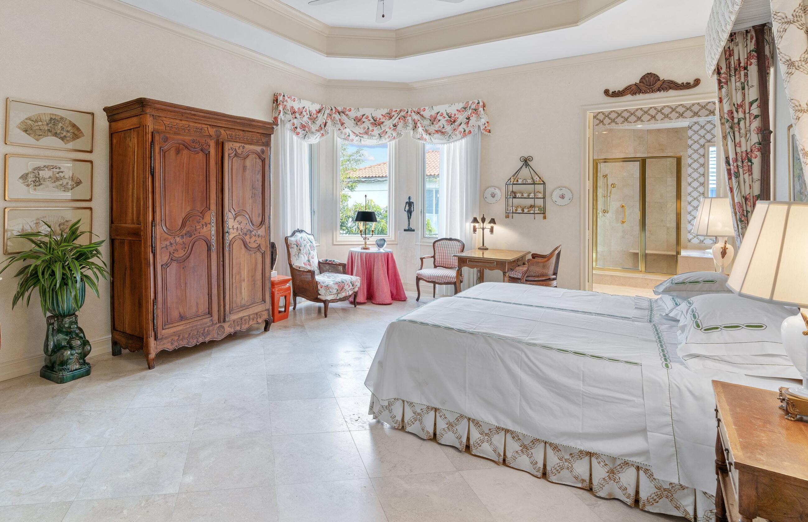 OCEAN PARK ROBBINS - Residential