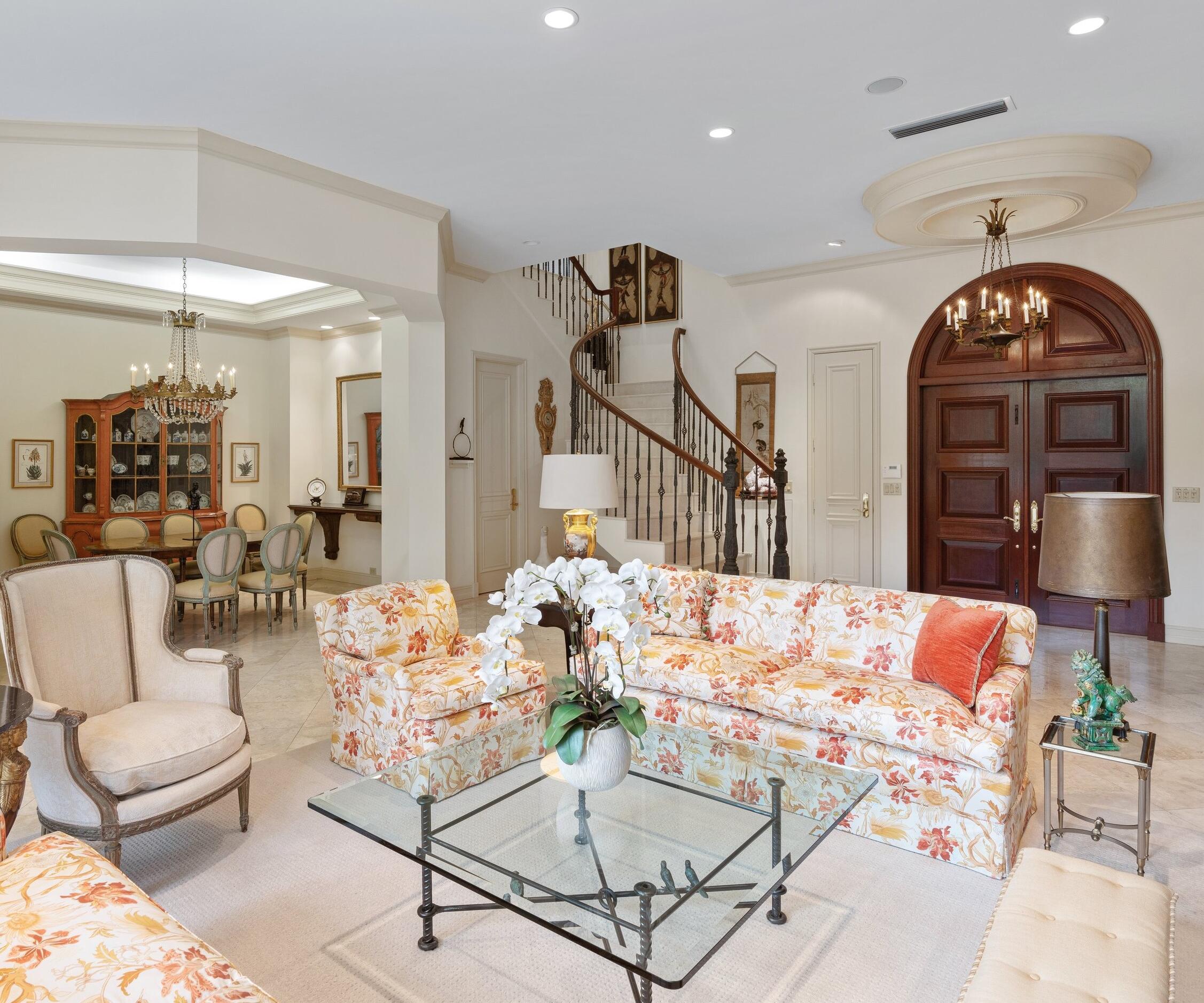 OCEAN PARK ROBBINS - Residential