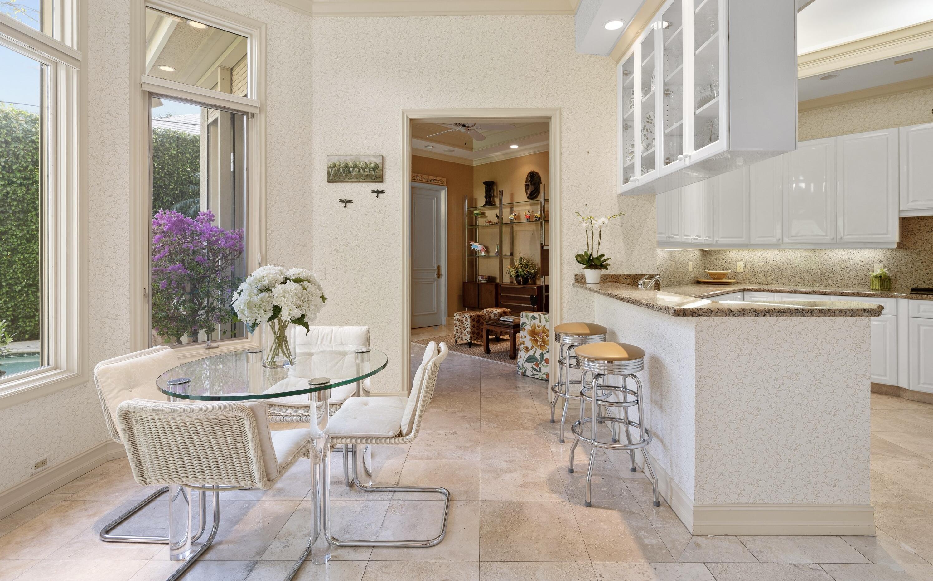 OCEAN PARK ROBBINS - Residential