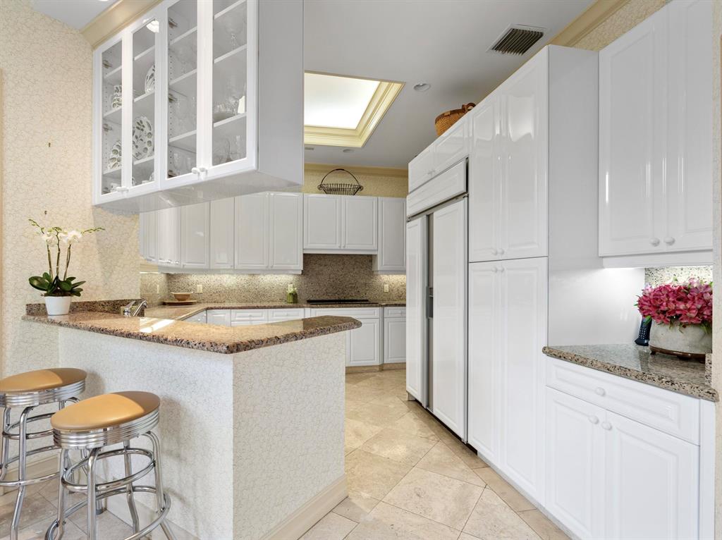 OCEAN PARK ROBBINS - Residential