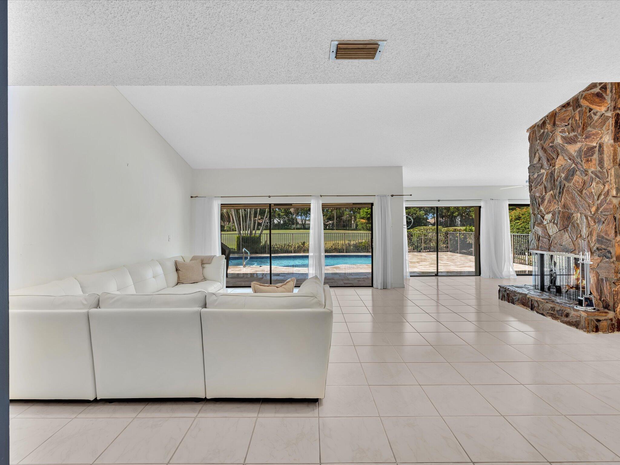 INDIAN SPRING - Residential