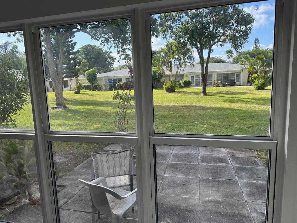 PALM GREENS AT VILLA DEL RAY CONDO II - Residential