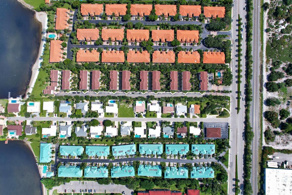 OCEAN CAY - Residential