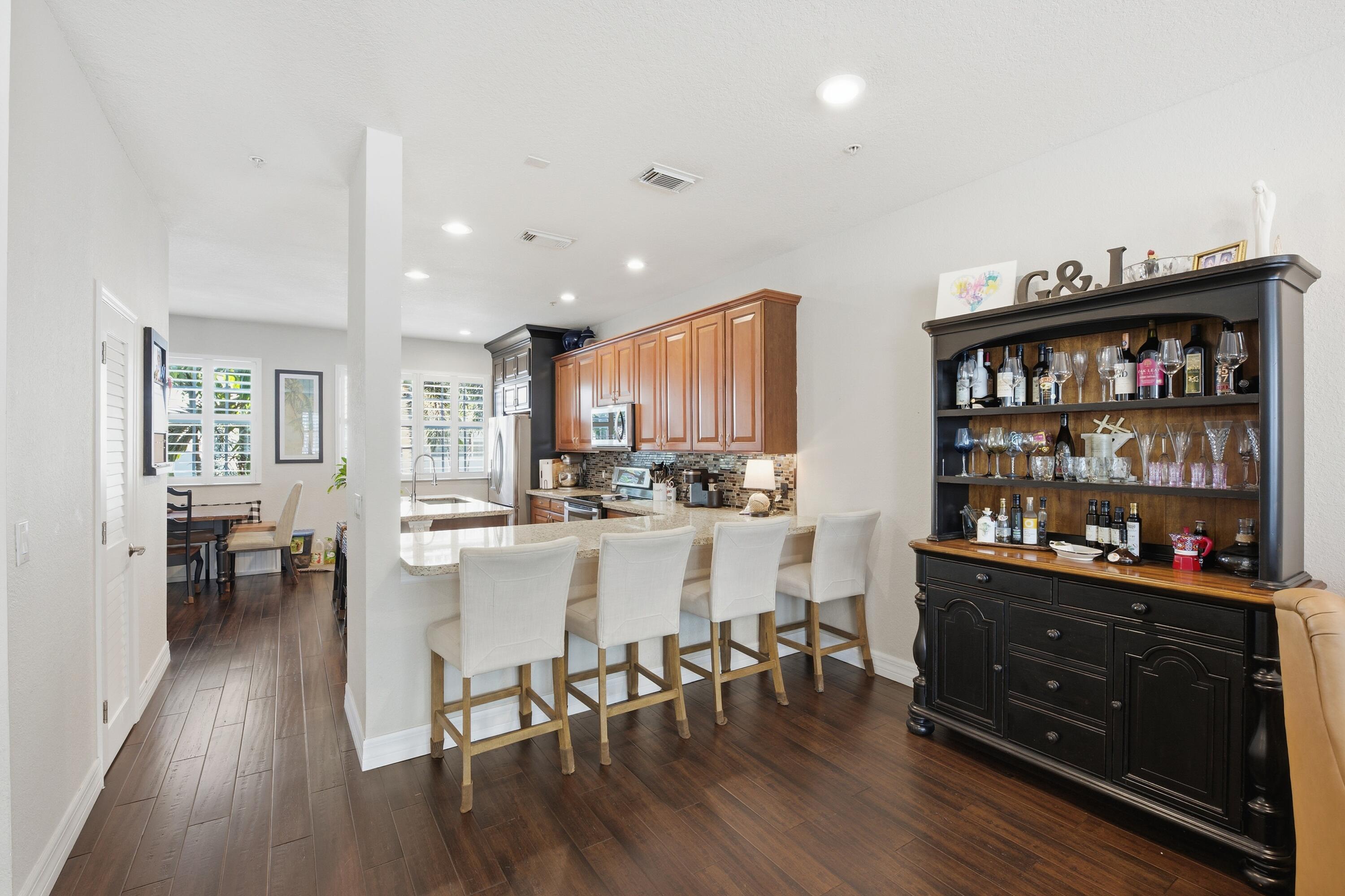 OCEAN CAY - Residential