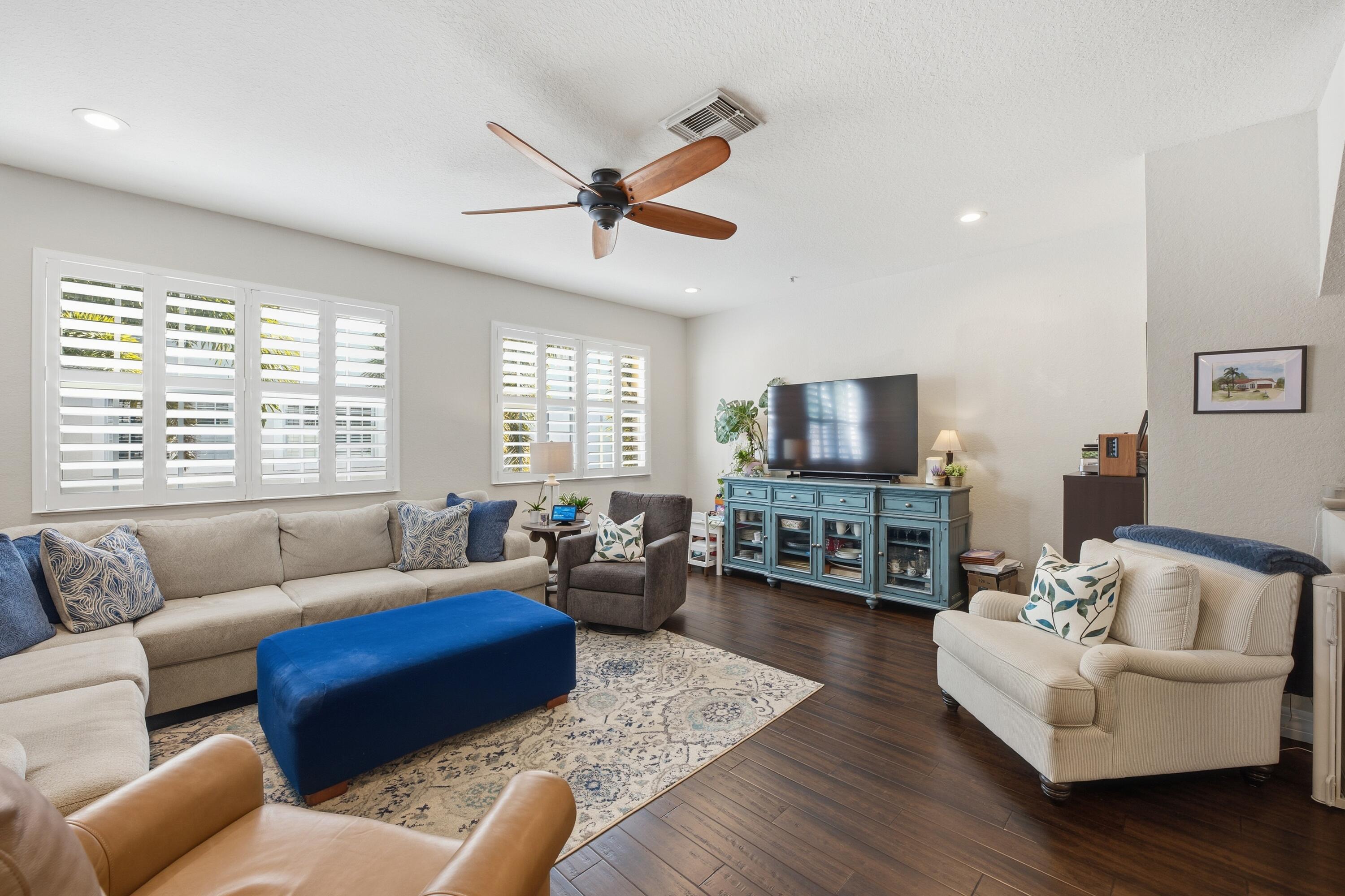 OCEAN CAY - Residential