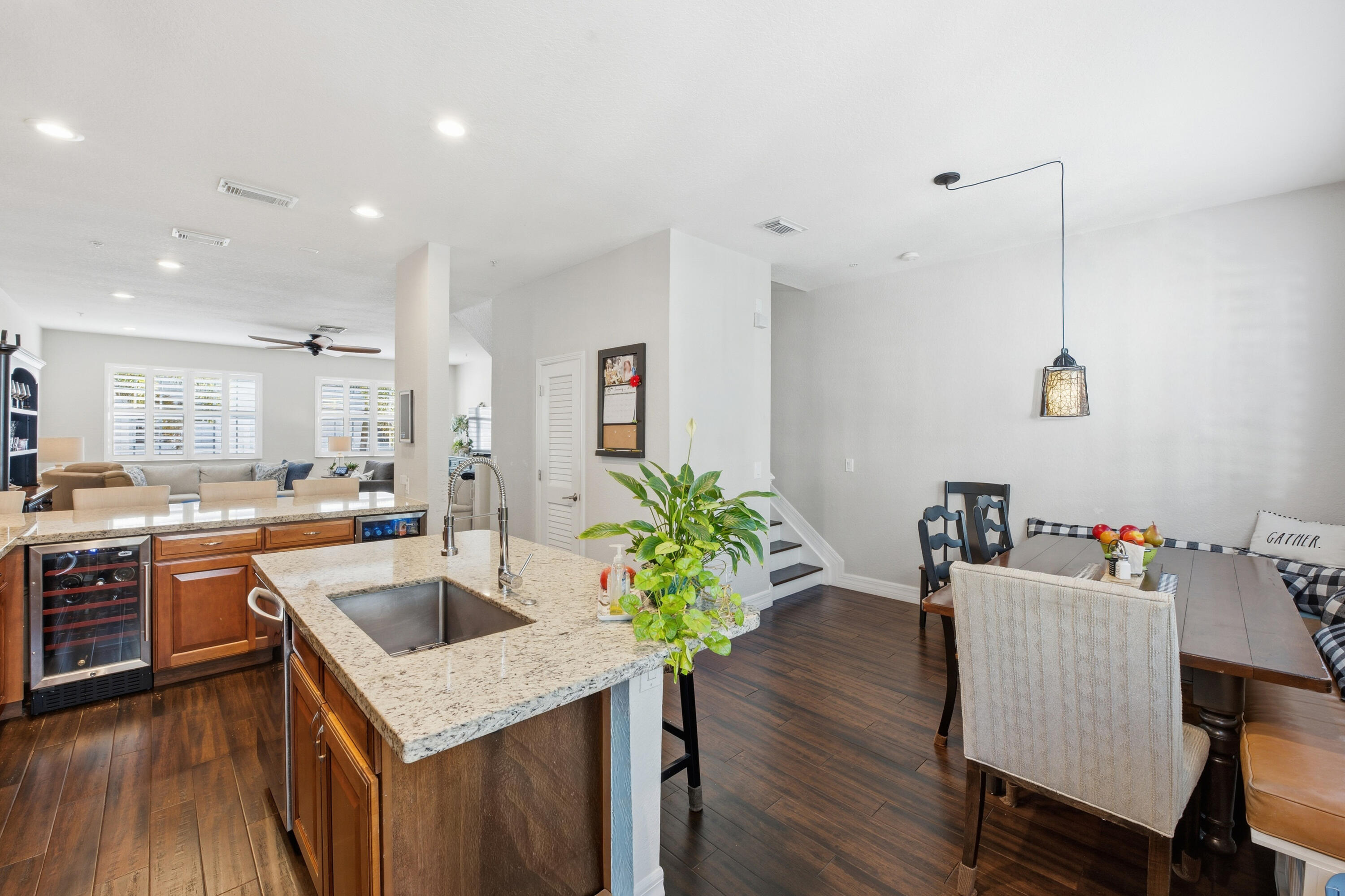 OCEAN CAY - Residential