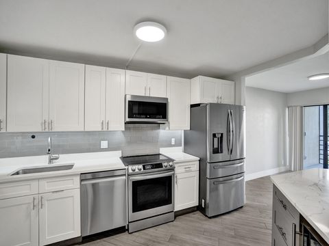 5851 E Camino Del Sol 305 Boca Raton FL 33433