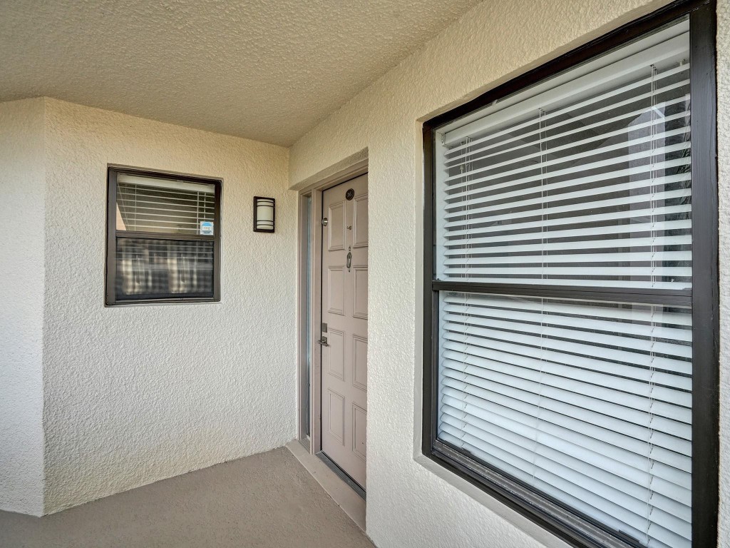 5851 E Camino Del Sol 305