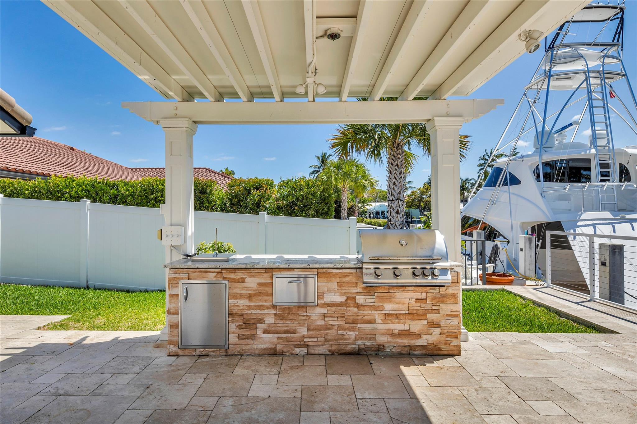 SUNRISE KEY - Residential