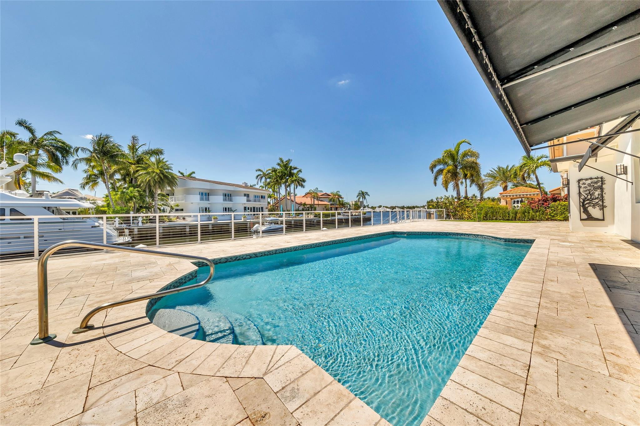 SUNRISE KEY - Residential