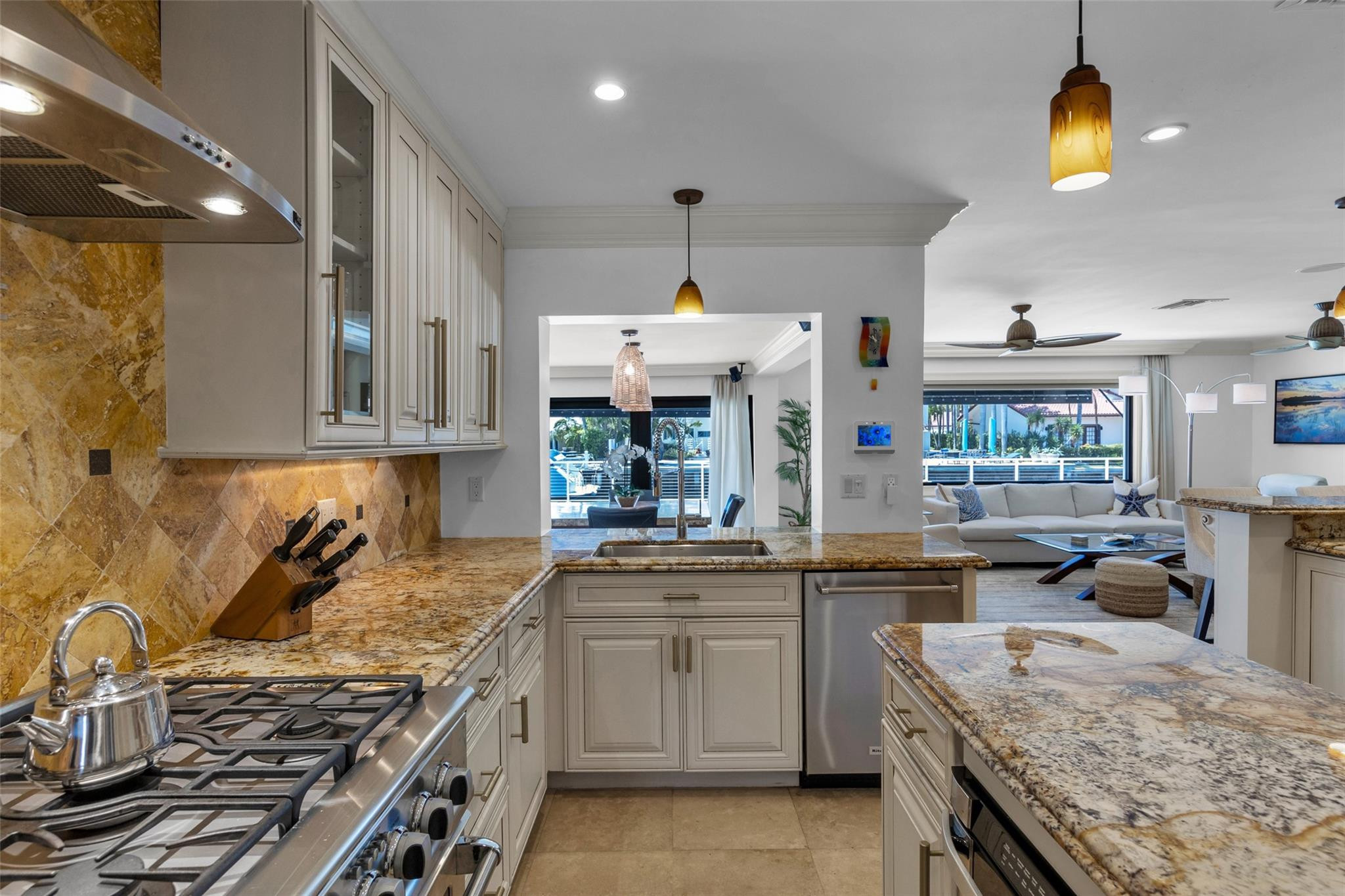 SUNRISE KEY - Residential