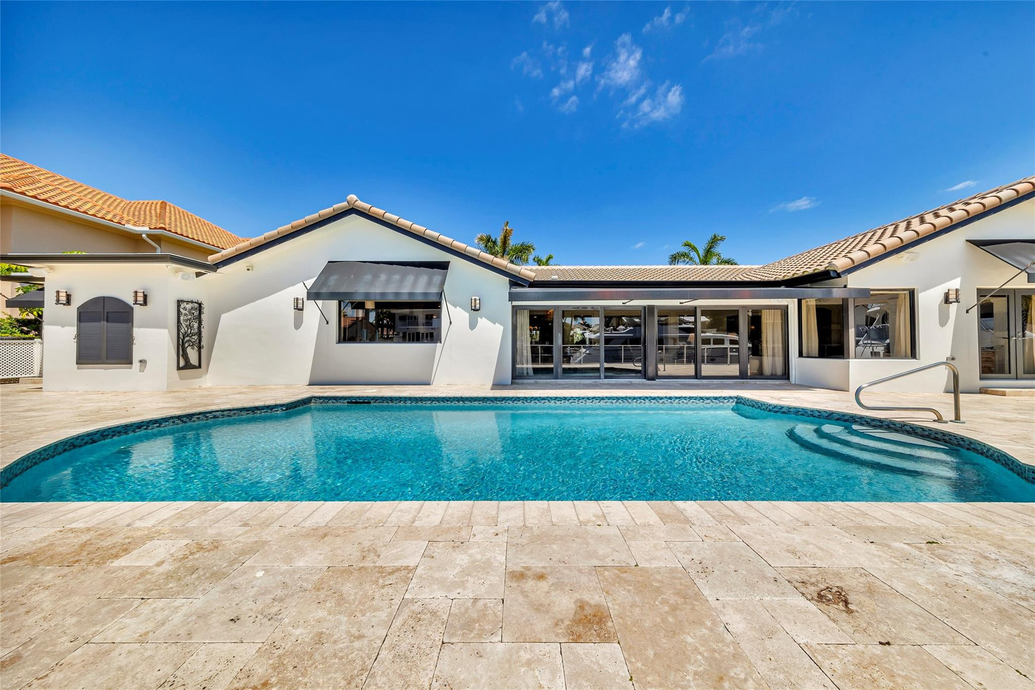 SUNRISE KEY - Residential