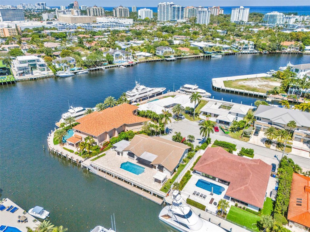 Photo of 633 4th Key Drive, Fort Lauderdale, FL 33304 (MLS # B26023504)