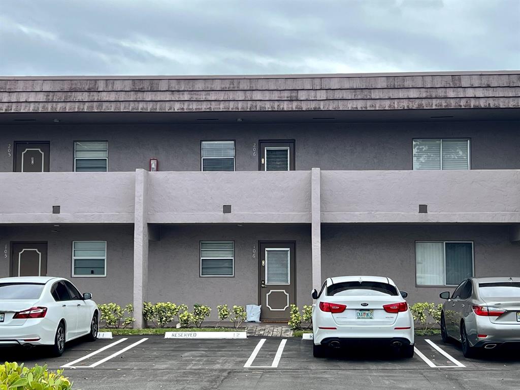 LAGO DEL REY CONDO - Residential Lease