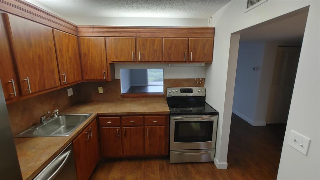 LAGO DEL REY CONDO - Residential Lease