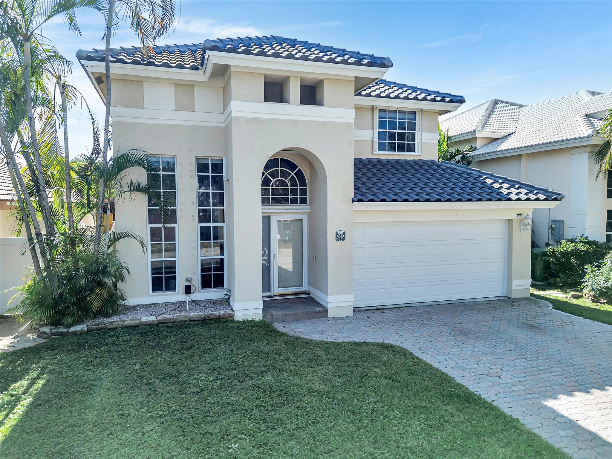 HOLIDAY SPRINGS EAST - Residential