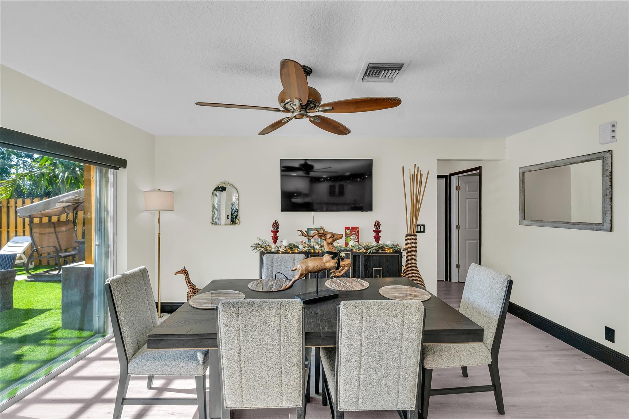 HOLIDAY SPRINGS EAST - Residential